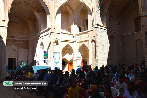 سومین نشست قصه و قصه گویی شهر ازنا دراستان لرستان