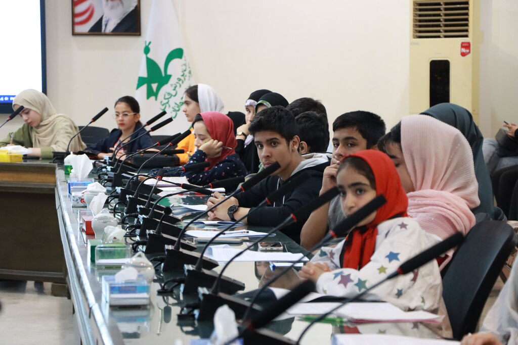 نشست انجمن داستان، ویژهی نویسندگان نوجوان کانون استان تهران