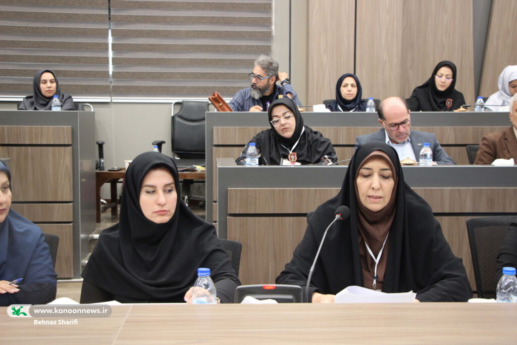 شش کمیسیون در گردهمآیی کارشناسان مسئول و کارشناسان فرهنگی کانون برگزار شد