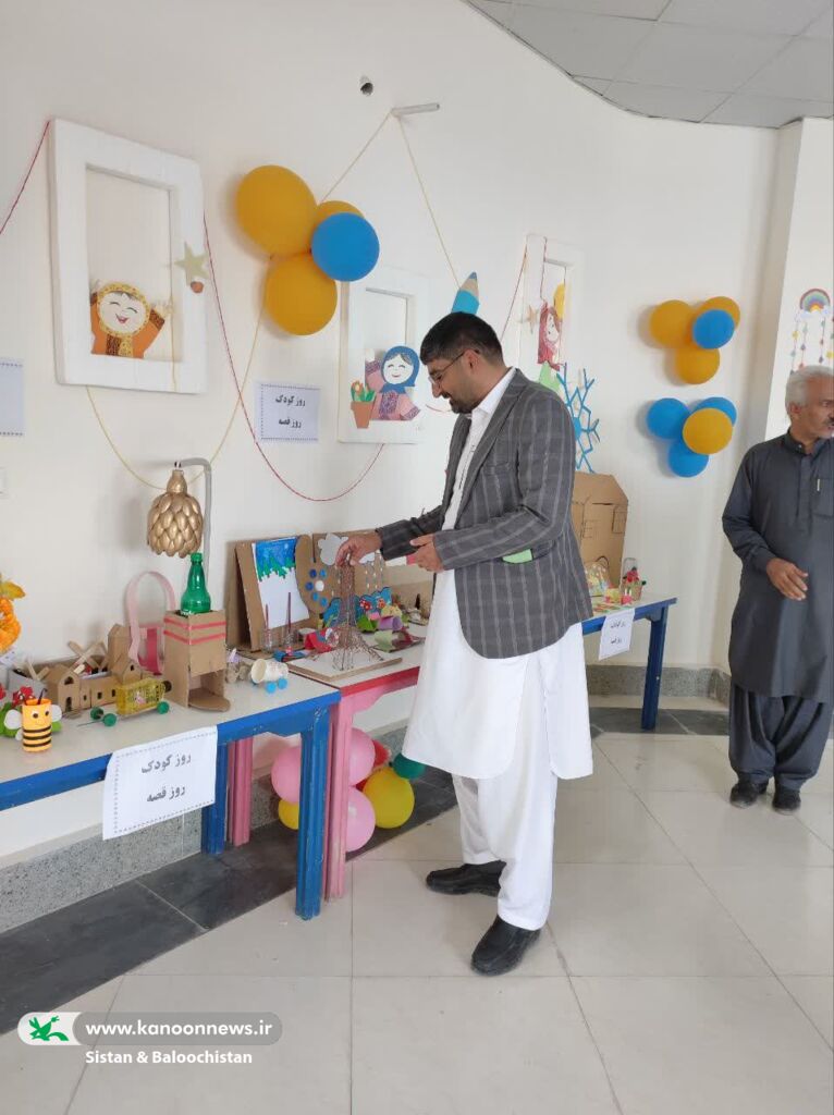 بازدید فرماندار از مرکز فرهنگیهنری سیب و سوران(سیستان و بلوچستان)