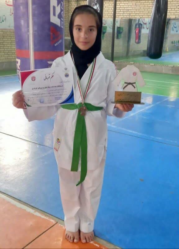 مدالآوری عضو مرکز کنگاور در عرصه استانی و ملی