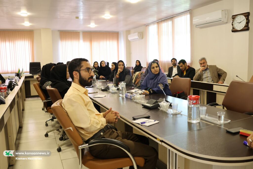 «نوجوان پیشران» بحث داغ کانونیها شد