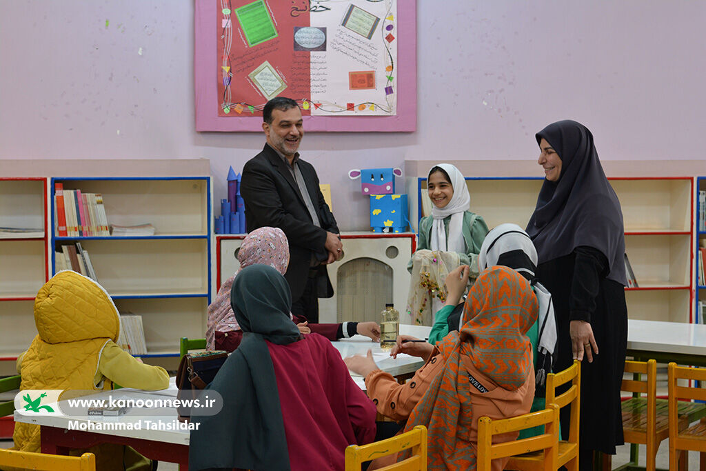 گزارش تصویری بازدید معاون توسعه و مدیریت منابع تولید از مراکز کانون قم نگاه ویژه مقام معظم رهبری به کودک و نوجوان، در ساخت مجتمع کانون قم مشهود است