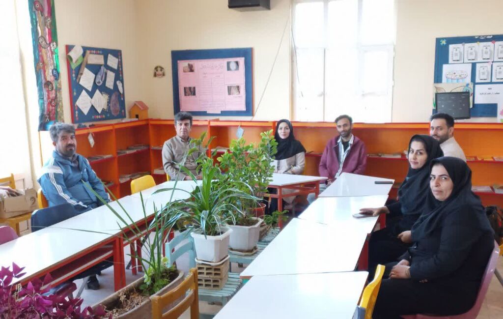 کاروان قصهگویی به سرزمین قصههای روانسر رسید