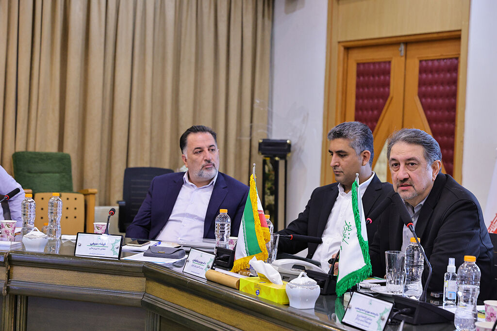 تأکید بر جایگاه مهم و اثرگذار کانون زبان ایران در زبانآموزی