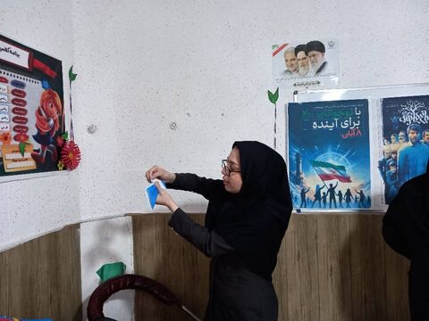 در روز ملینوجوان، مربیان کانونفارس با کتاب باغکیانوش به کلاسهای درس مدارس رفتند