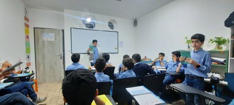در روز ملینوجوان، مربیان کانونفارس با کتاب باغکیانوش به کلاسهای درس مدارس رفتند