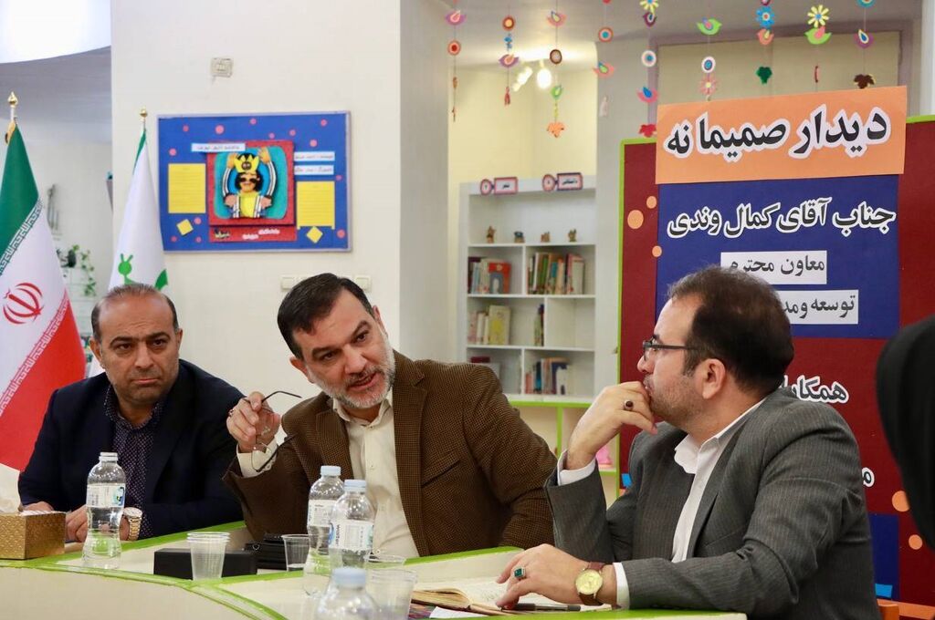 دیدار کمالوندی با استان تهران کانون با هیچ سازمانی قابلمقایسه نیست