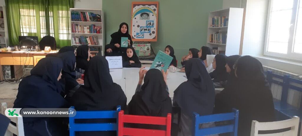 گرامیداشت ۸آبان و روز نوجوان در زنجان