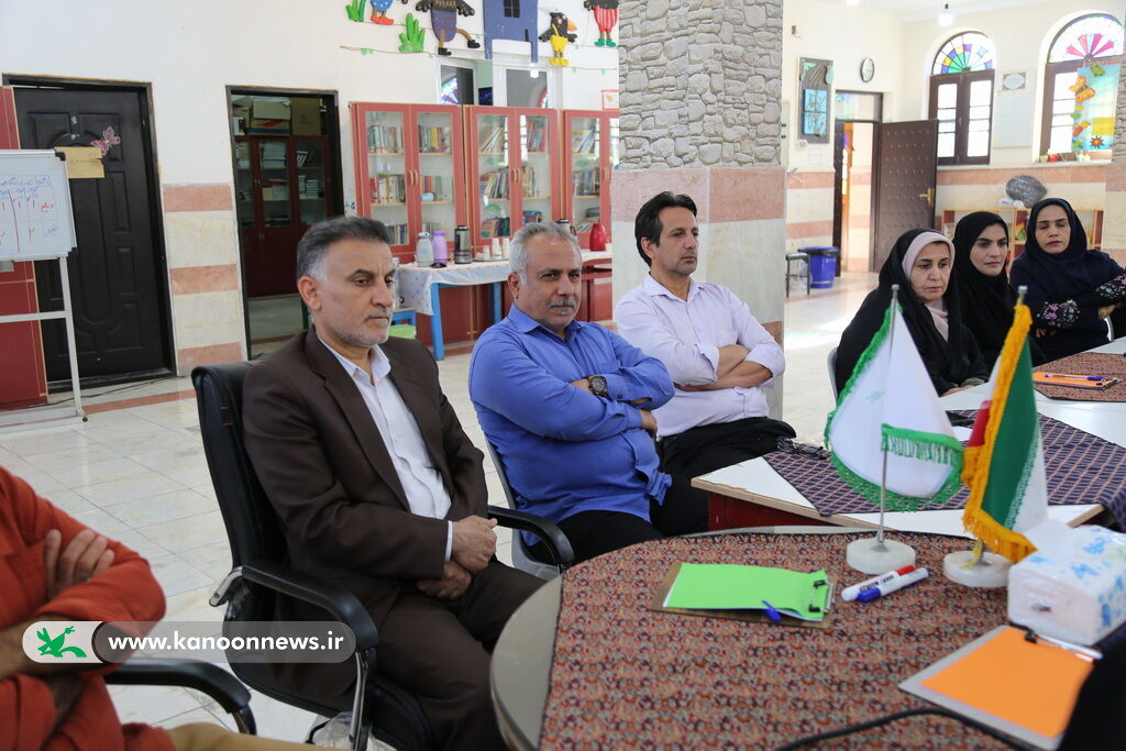 دومین نشست فصلی مربیان و مسئولین مراکز کانون استان بوشهر