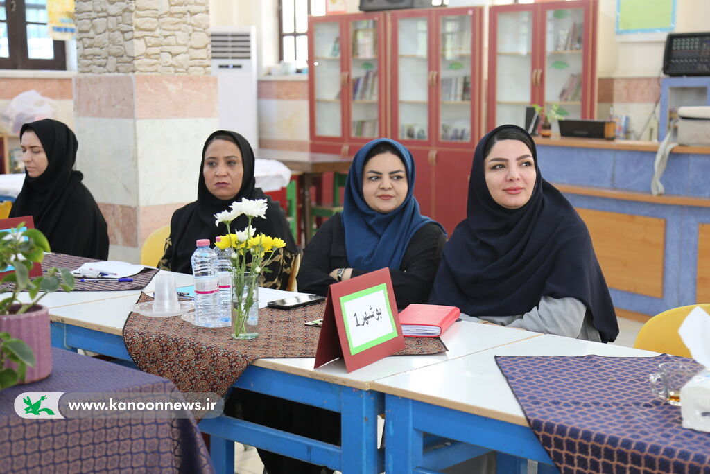 دومین نشست فصلی مربیان و مسئولین مراکز کانون استان بوشهر