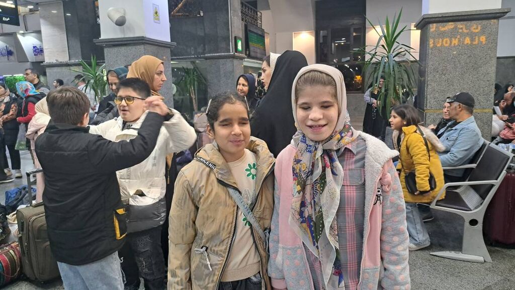 کبوترها از تهران راهی مشهد شدند