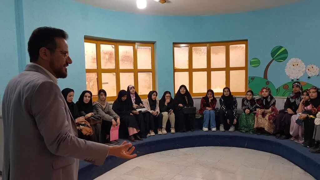 صحبتهای مدیرکل کانون کرمانشاه در جمع کانونیاران