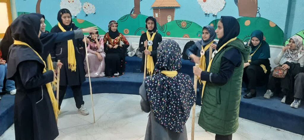 کارگاه مدیریت تشکیلات برای کانونیاران غرب کشور در کرمانشاه