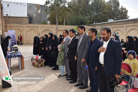 نشست قصه و قصه گویی در شهرالشتر استان لرستان