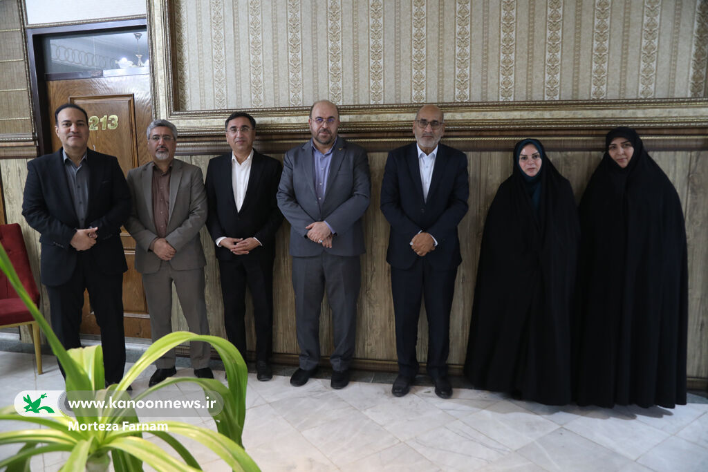 سفر فلاح به یزد دیدار مدیران کل آموزش و پرورش و کانون استان یزد با معاون فرهنگی کانون کشور