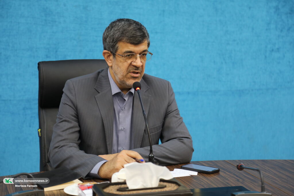 پوستر بیستوششمین جشنواره بینالمللی قصهگویی در یزد رونمایی شد