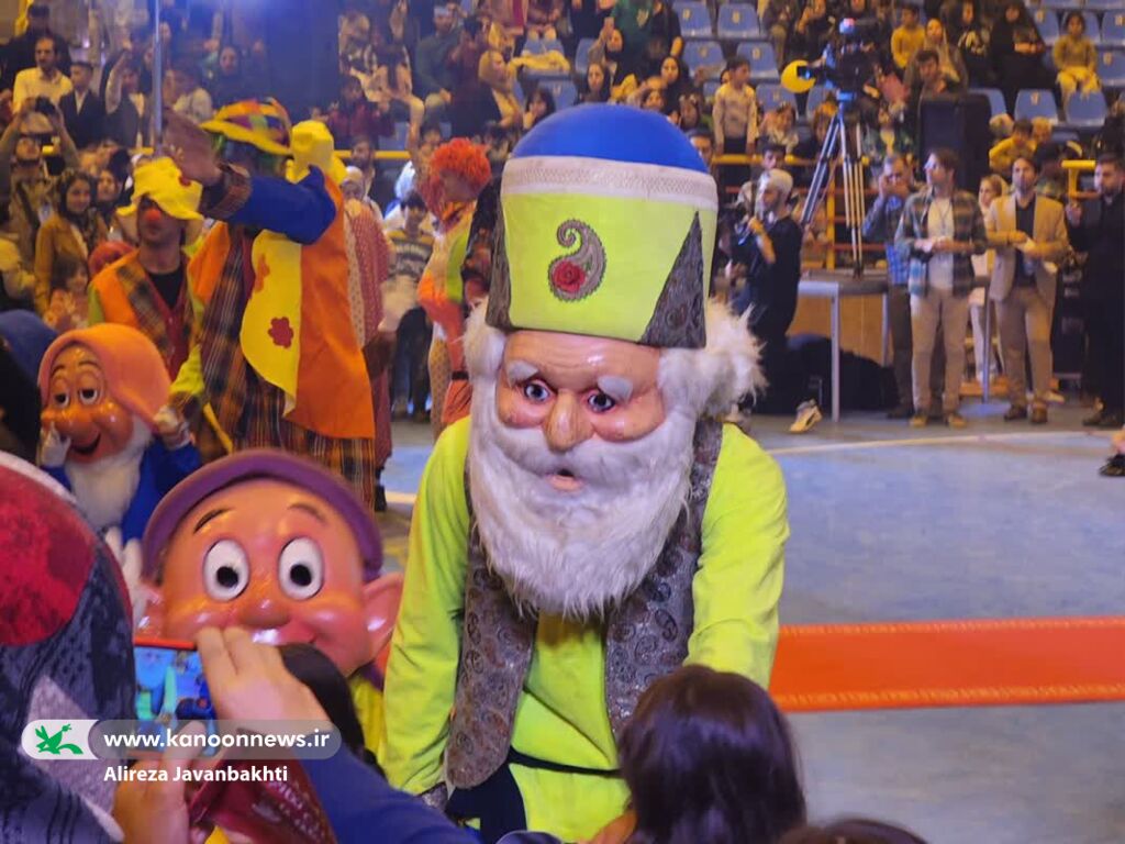 حضور فعال و پرانرژی کانون همدان در جشنواره تئاتر کودک و نوجوان