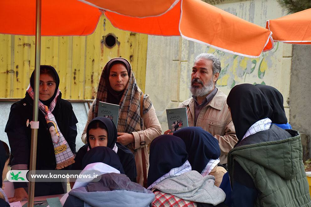 ایستگاه کانون لرستان با فریاد استکبارستیزی در ۱۳ آبان برپا شد