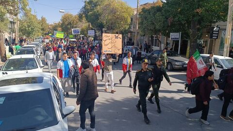 حضور مراکز استهبان، اقلید، بوانات، آباده، سیاراقلید، زرقان، سیارجهرم، مهر، و وراوی در راهپیمایی۱۳ آبان