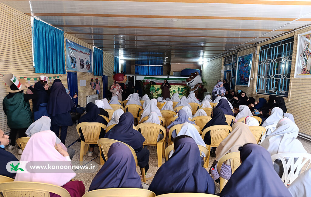 جشن روز دانشآموز برای دختران با نیازهای ویژه