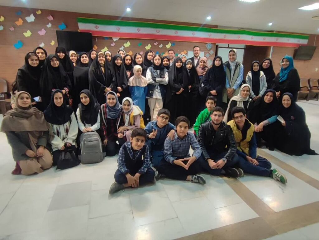 اولین نشست کانونیاران/ با حضور مدیرکل کانون کرمانشاه و دبیر کشوری کانونیاران