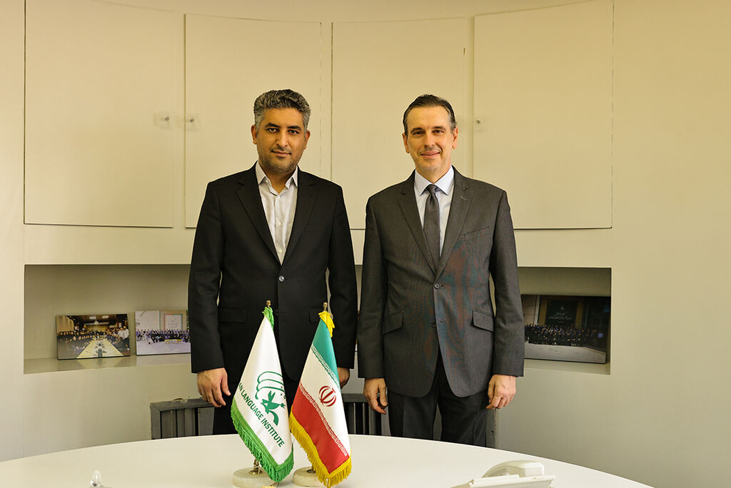رییس کانون زبان ایران با سفیر اسپانیا دیدار و گفتوگو کرد