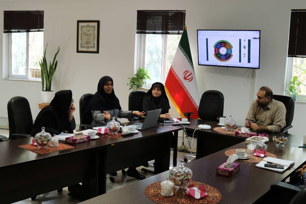 جلسه بهرهوری کانون مازندران با موضوع توجه به مقوله هنر در جذب اعضا برگزار شد