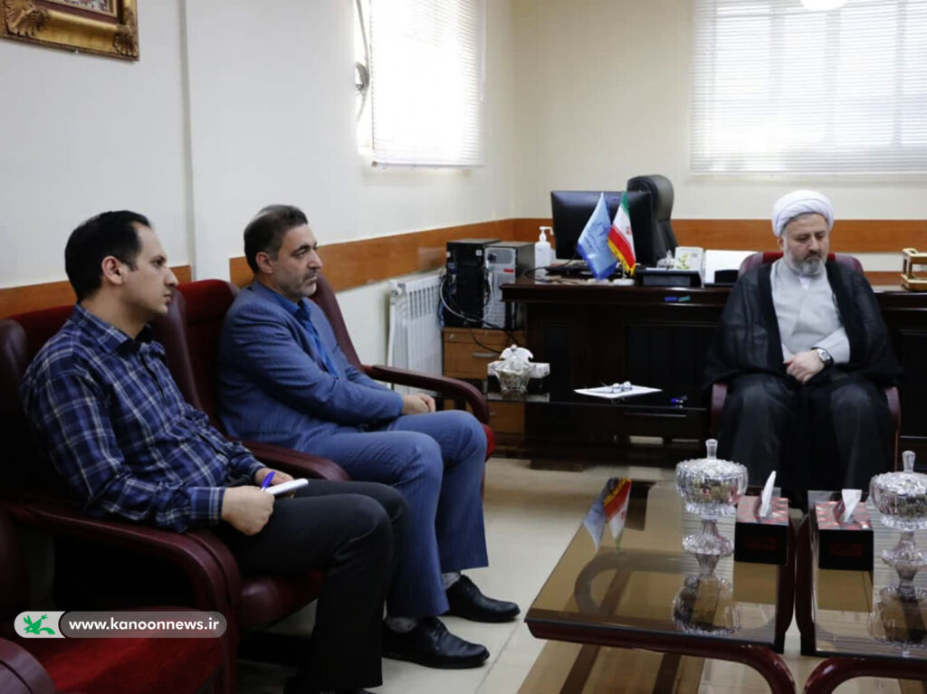 تزکیه و آموزش دو بال پرواز برای رشد و تعالی انسان هستند