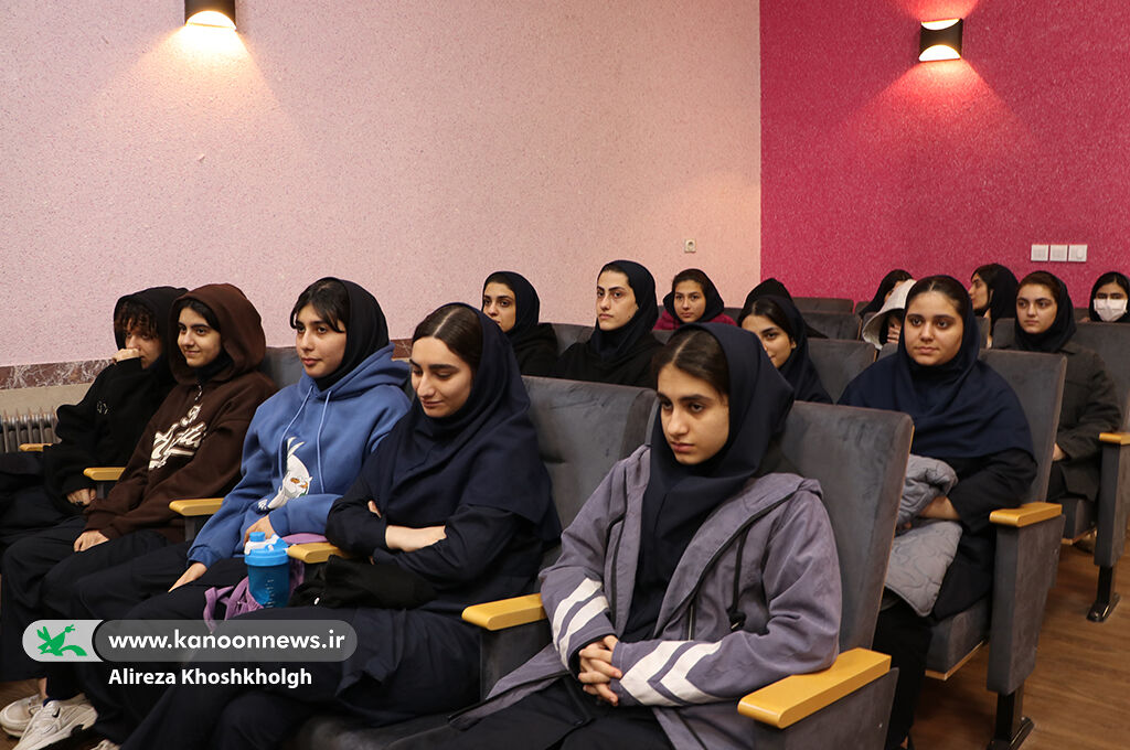 ترسیم «آینده با هوش مصنوعی» برای نسل نوجوان