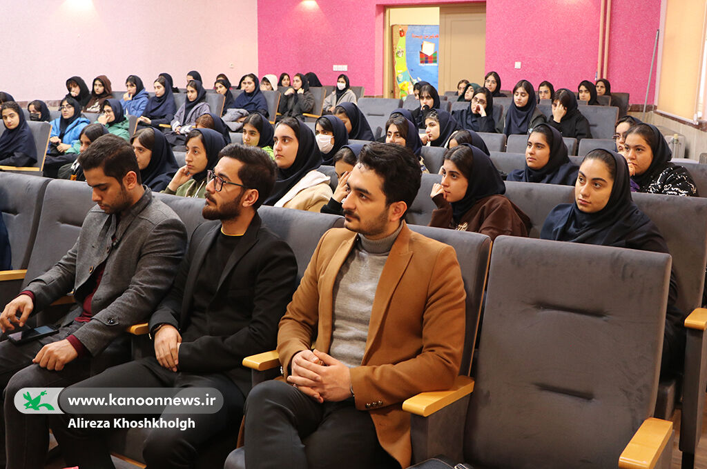 ترسیم «آینده با هوش مصنوعی» برای نسل نوجوان