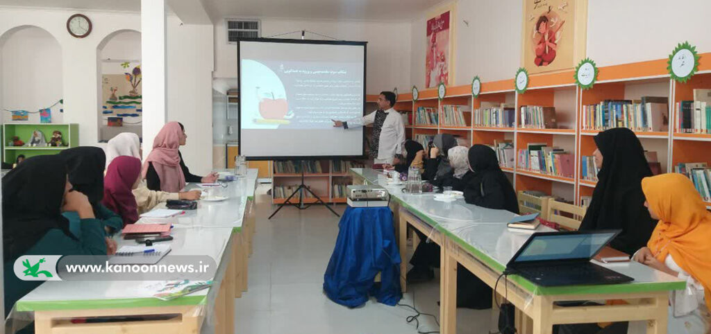 تور قصه گویی یزد تور قصهگویی در مهریز برگزار شد