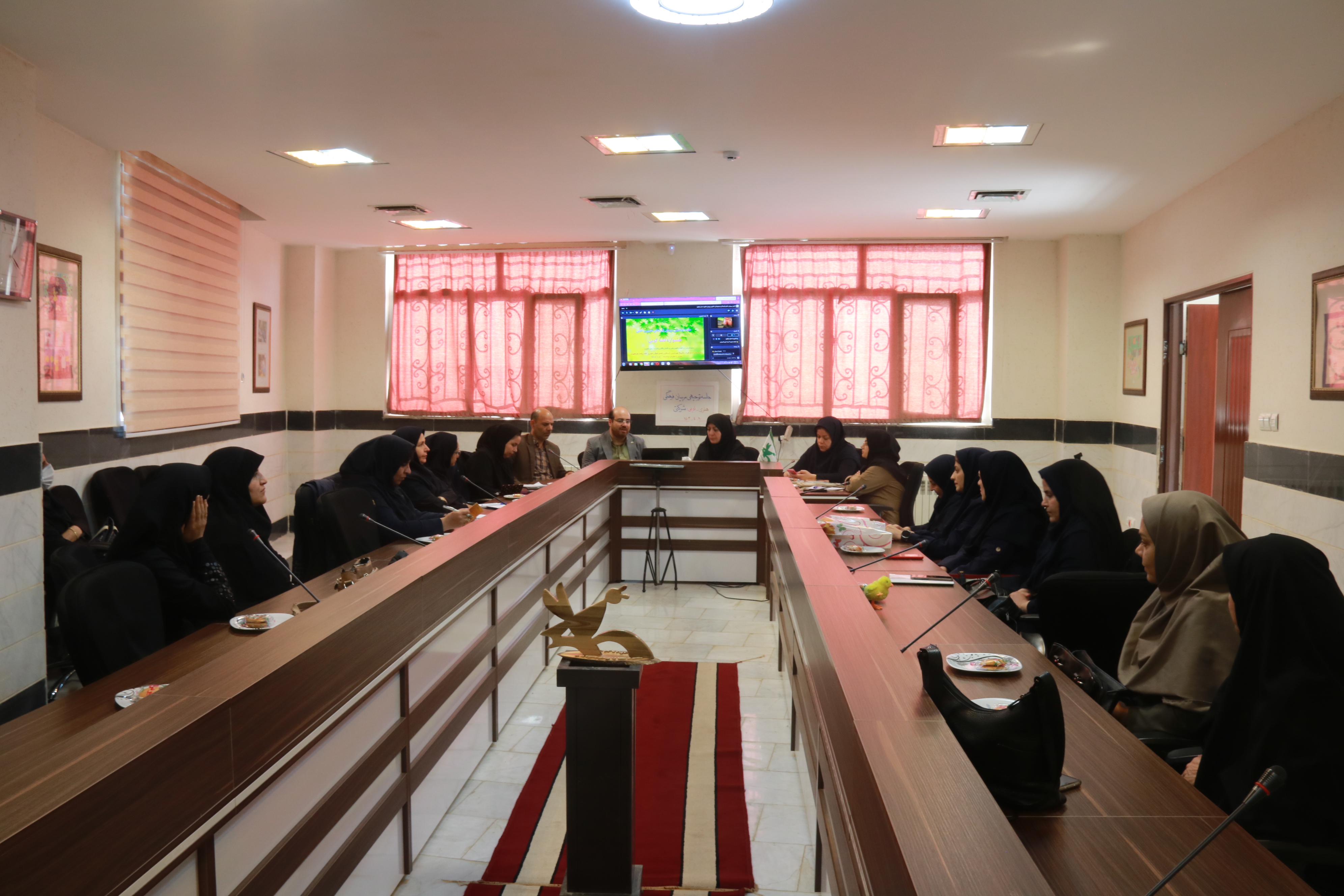 وبینارتوجیهی بیست و ششمین جشنواره بین المللی قصه گویی