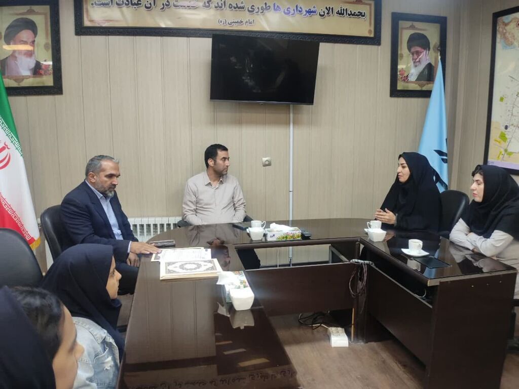 تقدیر از قصه‌گویان فعال شهرستان تایباد با همکاری شورای اسلامی شهر تایباد