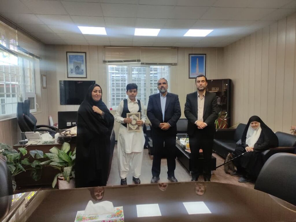 تقدیر از قصه‌گویان فعال شهرستان تایباد با همکاری شورای اسلامی شهر تایباد