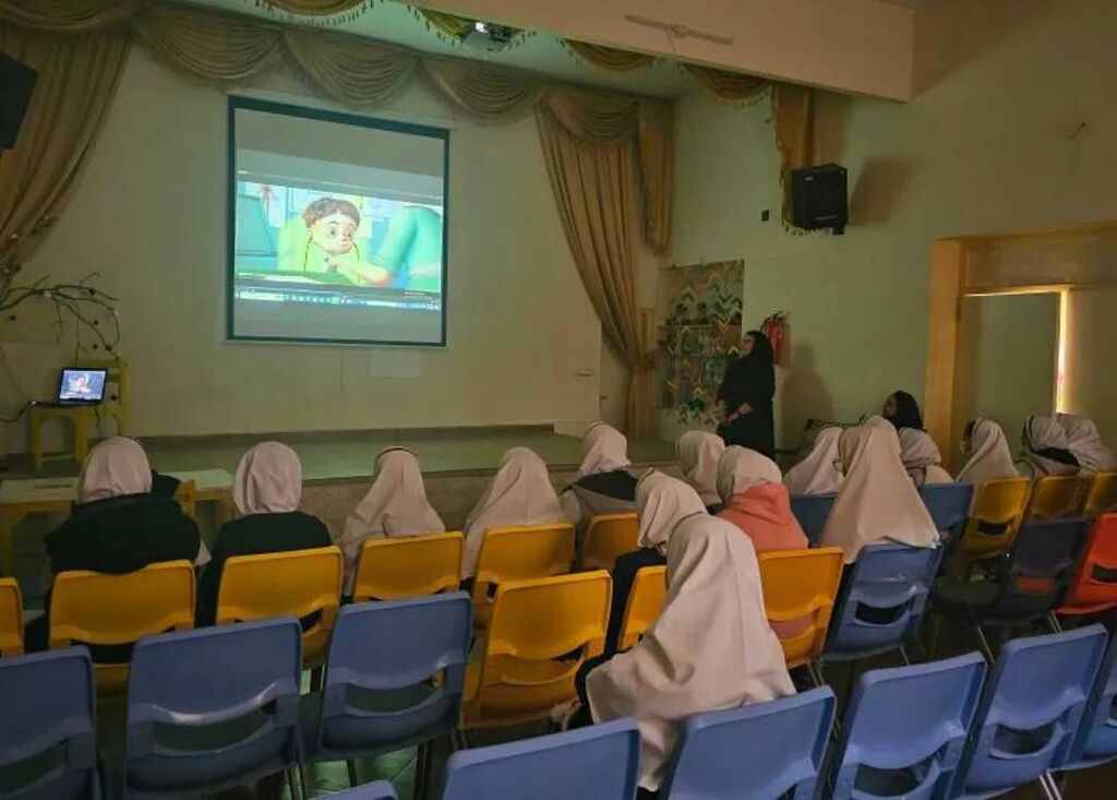 هفته کتاب و کتاب‌خوانی در مرکز دماوند 
