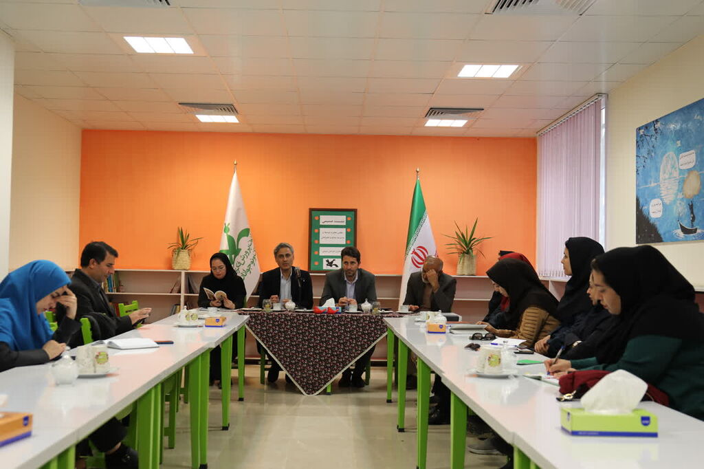 جریان سازی مراکز در دستور کار قرار بگیرد