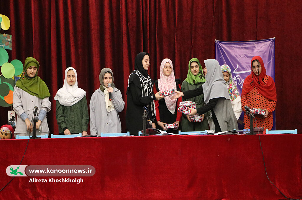 استقبال از هفته کتاب با برگزاری مهرواره کتابخوانی