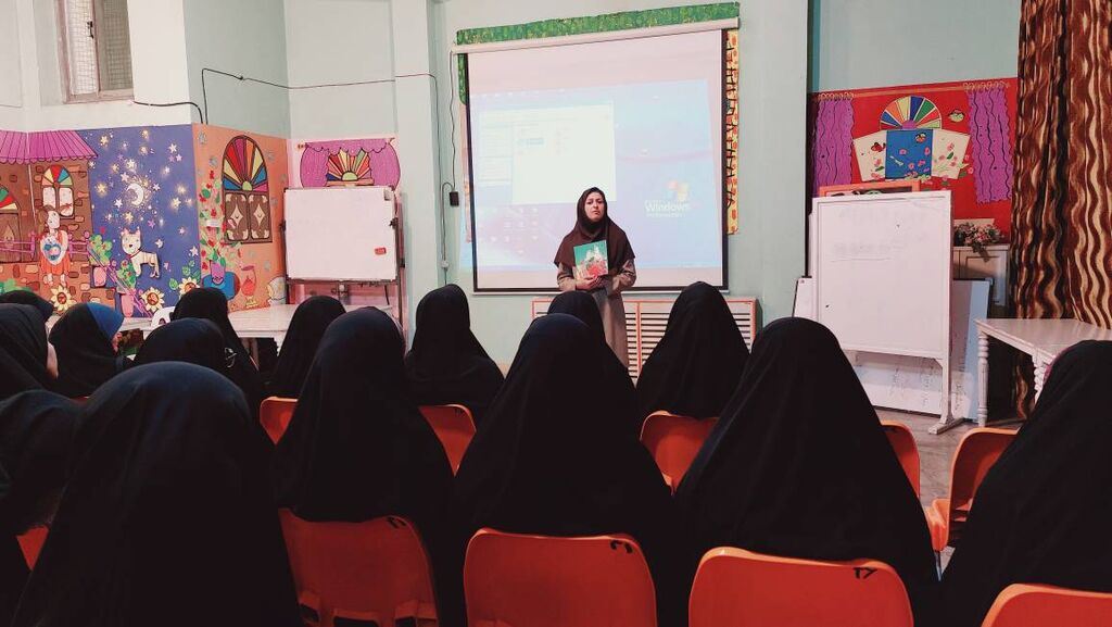 ارتقاء مهارتهای تربیتی و آموزشی در هفته کتاب در مرکز پنجشیراز