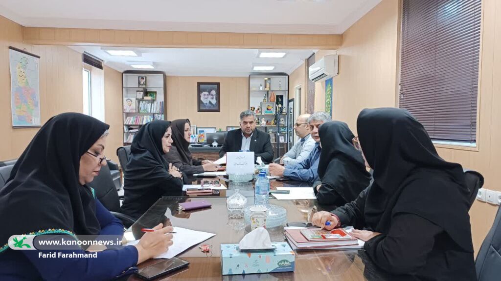 نشست هماهنگی هفته کتاب و کتابخوانی در کانون سیستان و بلوچستان نشست هماهنگی هفته کتاب و کتابخوانی در کانون سیستان و بلوچستان برگزار شد