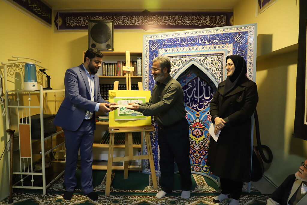 برگزاری آیین قدردانی از فعالان جشنواره مفلحون در کانون استان قزوین برگزاری آیین قدردانی از فعالان جشنواره مفلحون در کانون استان قزوین