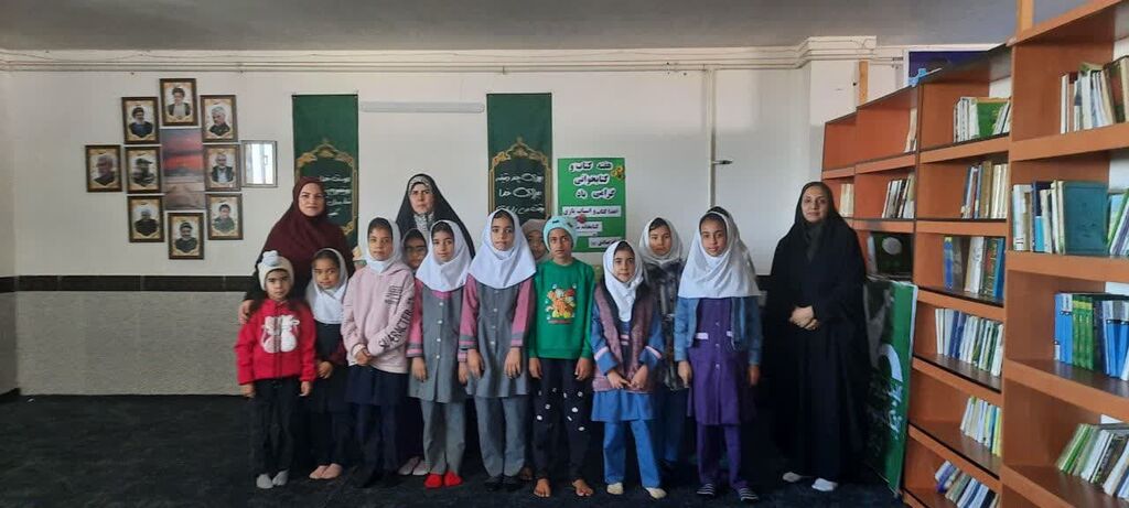 اهدای کتاب و سرگرمی به کودکان محلهی انجیراب گرگان