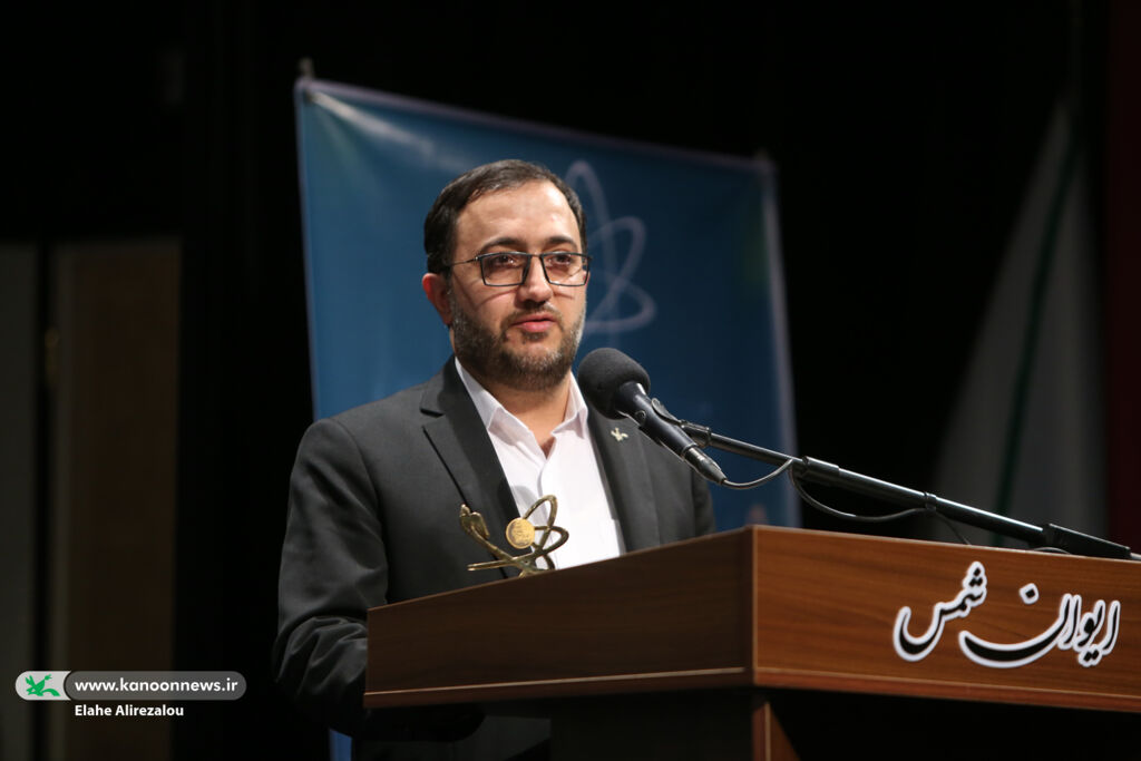 کانون تندیسِ بیستوپنجمین جایزه ترویج علم را از آن خود کرد