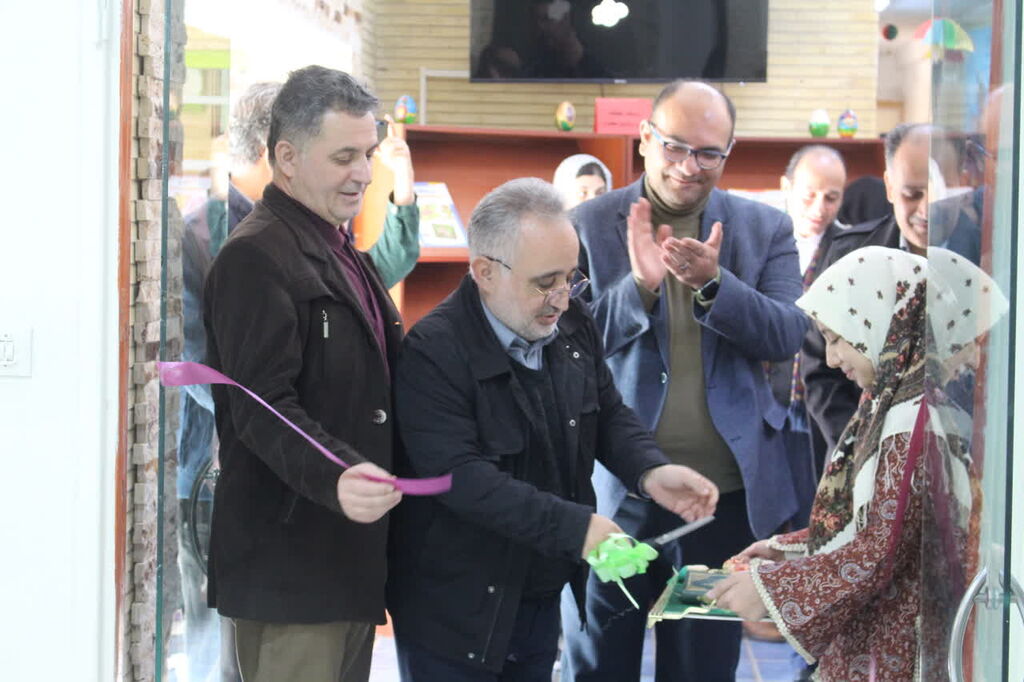 افتتاح موزه سیار"  عرسوک سخن گو در تبریز " عروسکهای ایرانی در تبریز خودنمایی میکنند