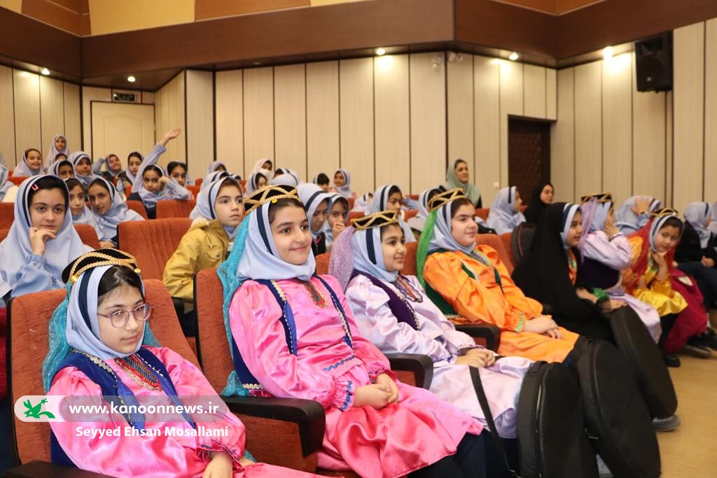کودکان و نوجوانان گلستانی میزبان غلامرضا بکتاش بودند