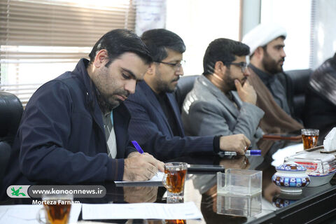 نشست هماندیشی باغ کیانوش در یزد