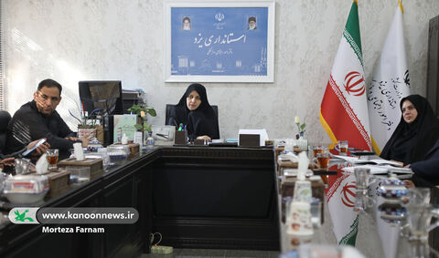 نشست هماندیشی باغ کیانوش در یزد