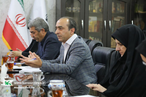 نشست هماندیشی باغ کیانوش در یزد