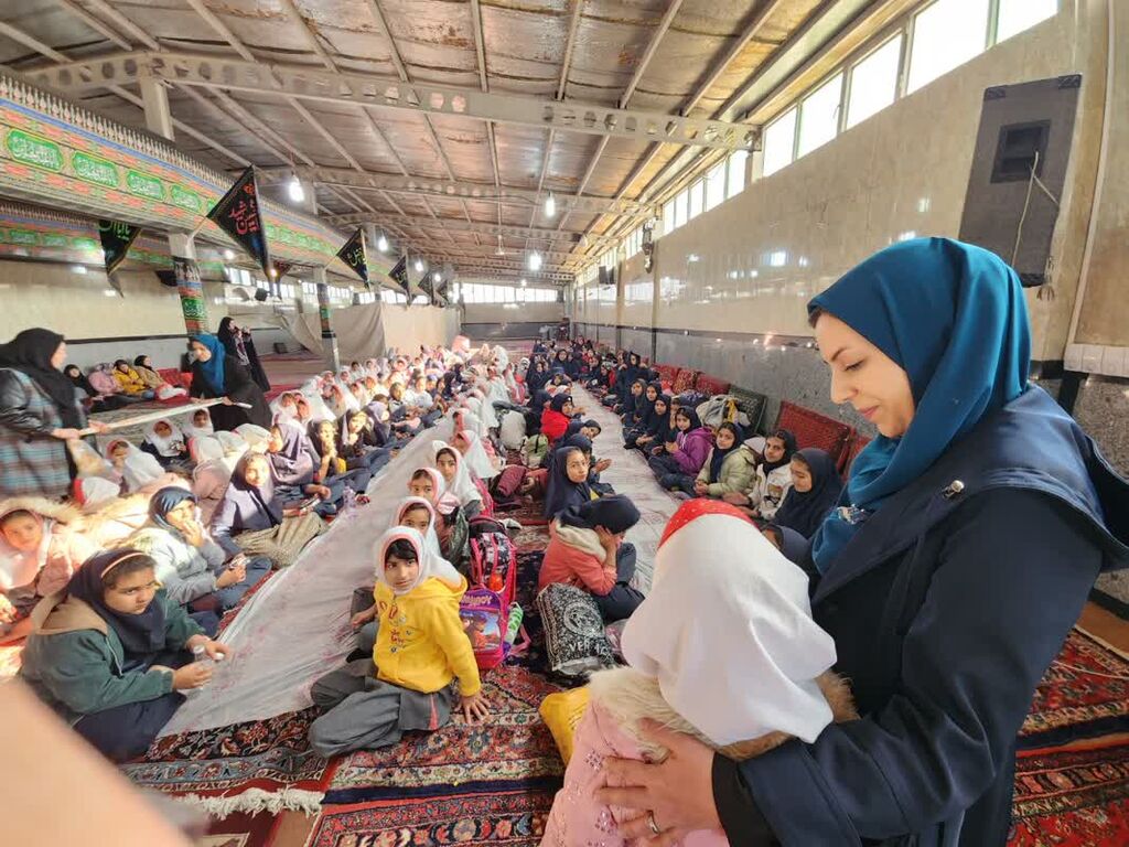 پیک امید کانون همدان در روستای مهدی آباد