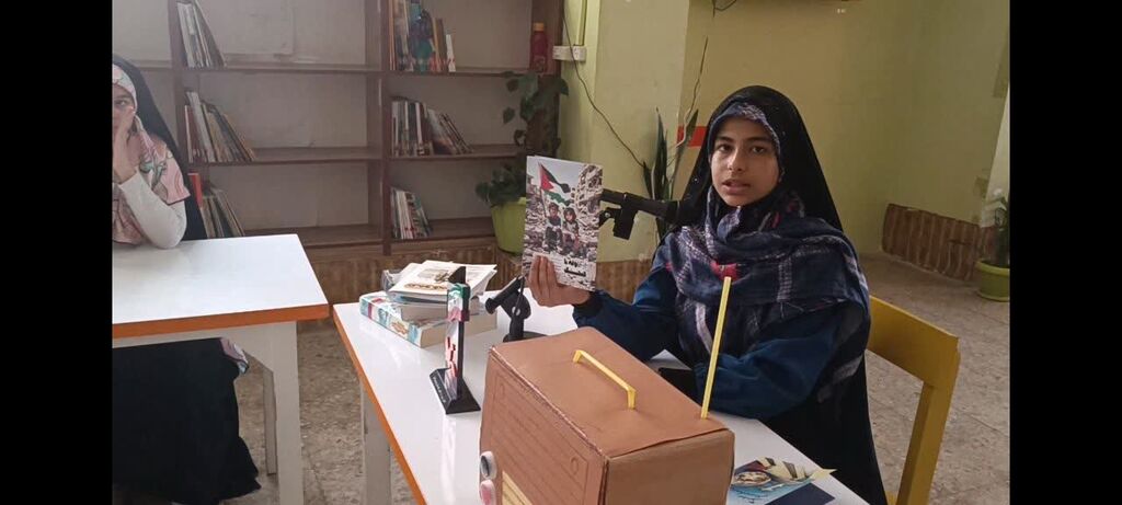 اجرای برنامه رادیو کتاب در مراکز کانون همدان